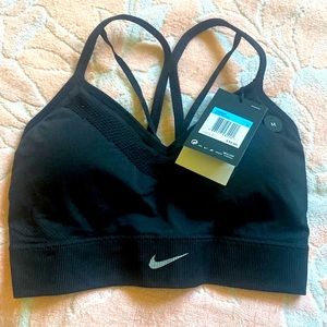 Nike Seamless Dri-Fit Bra - M (NWT)